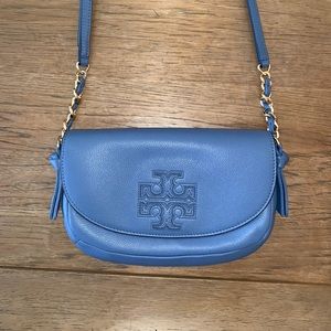 Tory Burch periwinkle cross body bag